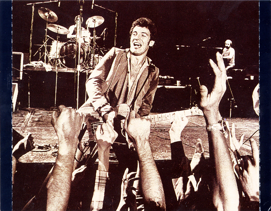 BruceSpringsteenAndTheEastStreetBand1978-12-19ParamountTheaterPortlandOR (9).jpg